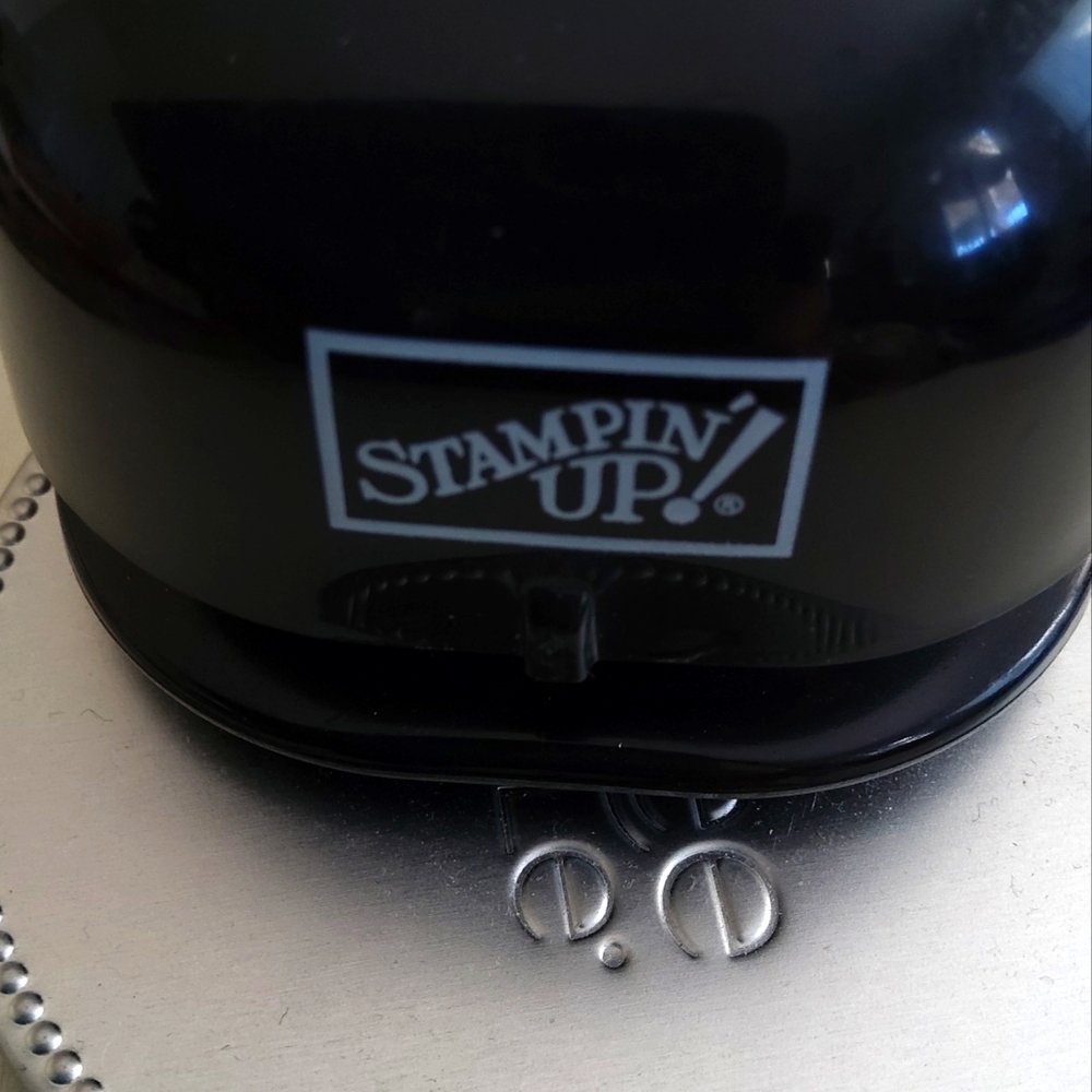 STAMPIN UP OVAL PUNCH - Picture 2 of 7
